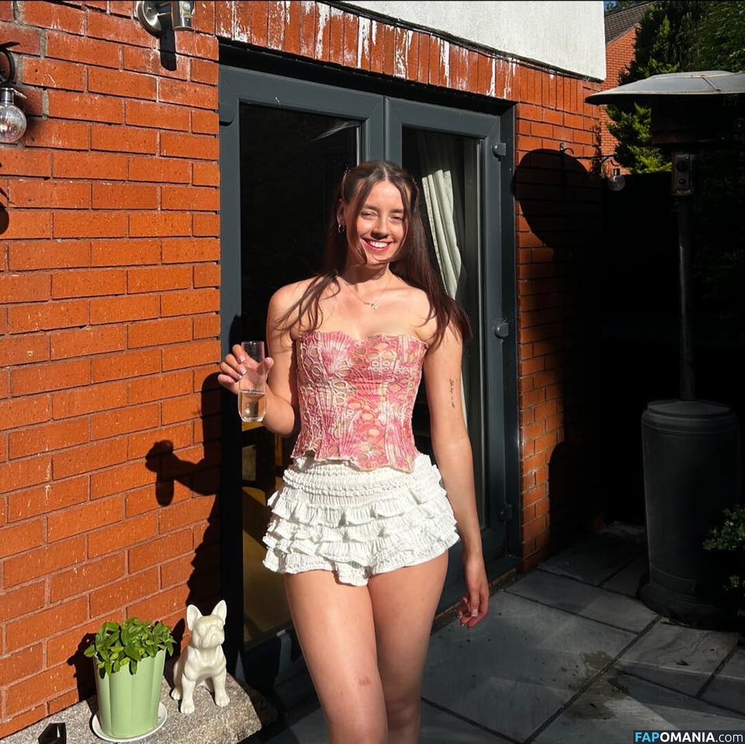 Laura Wilshaw / https: Nackt OnlyFans  Geleaktes Foto #3