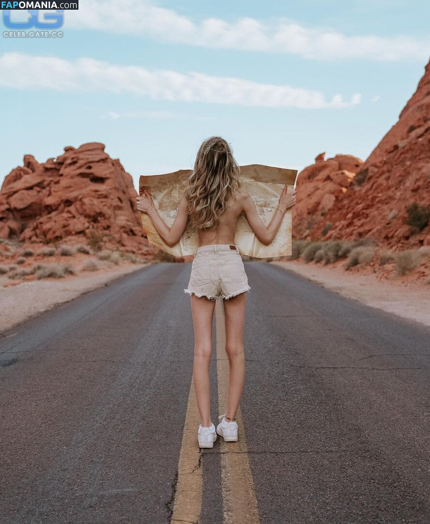 Lea Peach / Looskanal / lea / wifiloo_m Nackt OnlyFans  Geleaktes Foto #813