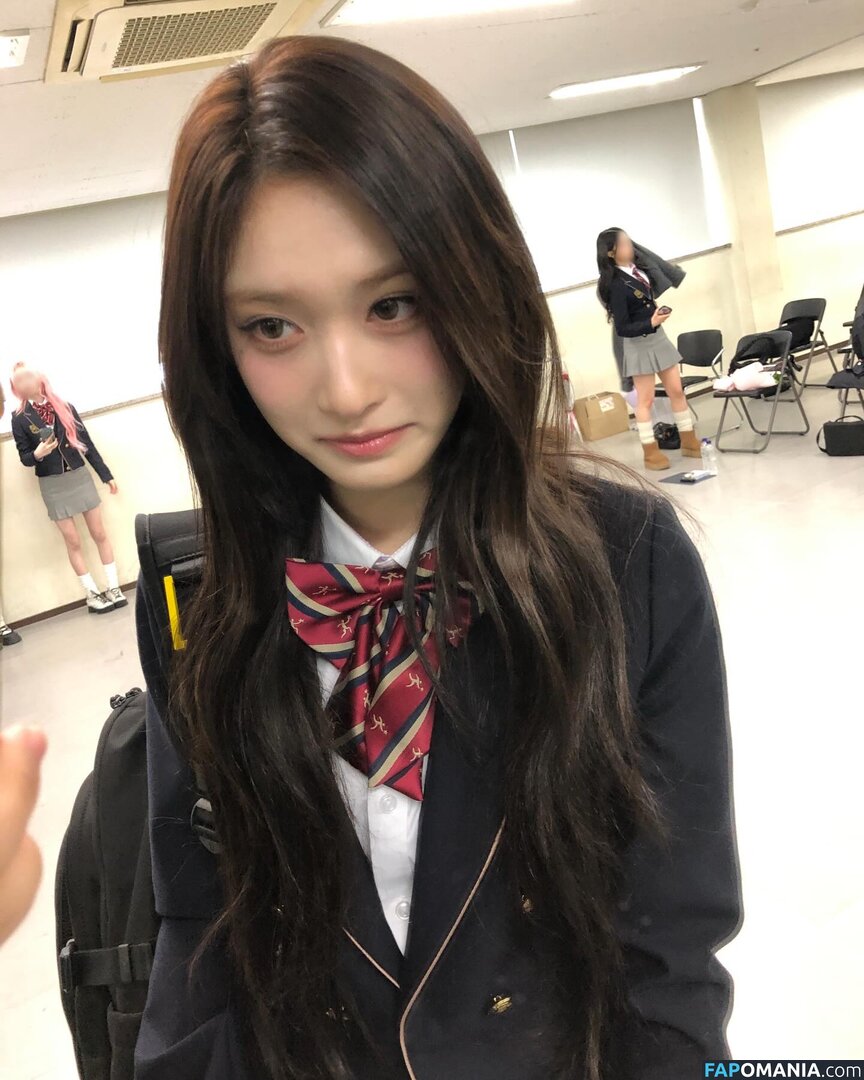Lee Hyun-Seo / eeseooes / https: / iveleeseoi Nackt OnlyFans  Geleaktes Foto #3
