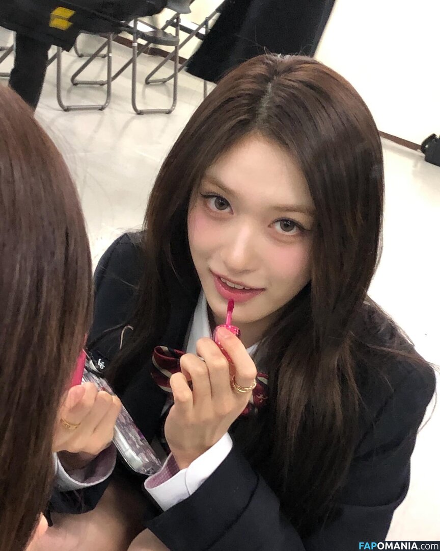 Lee Hyun-Seo / eeseooes / https: / iveleeseoi Nackt OnlyFans  Geleaktes Foto #7