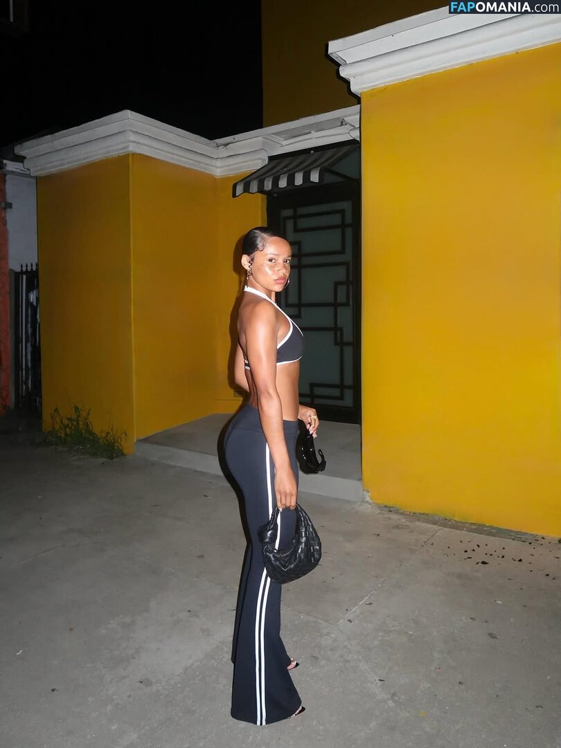 Liana Maria / lianamariaofficial Nackt OnlyFans  Geleaktes Foto #20