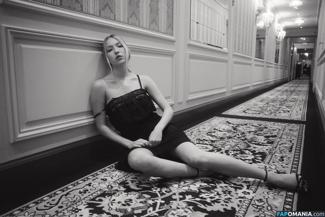 Lila Grace Moss Hack / https: Nackt OnlyFans  Geleaktes Foto #8