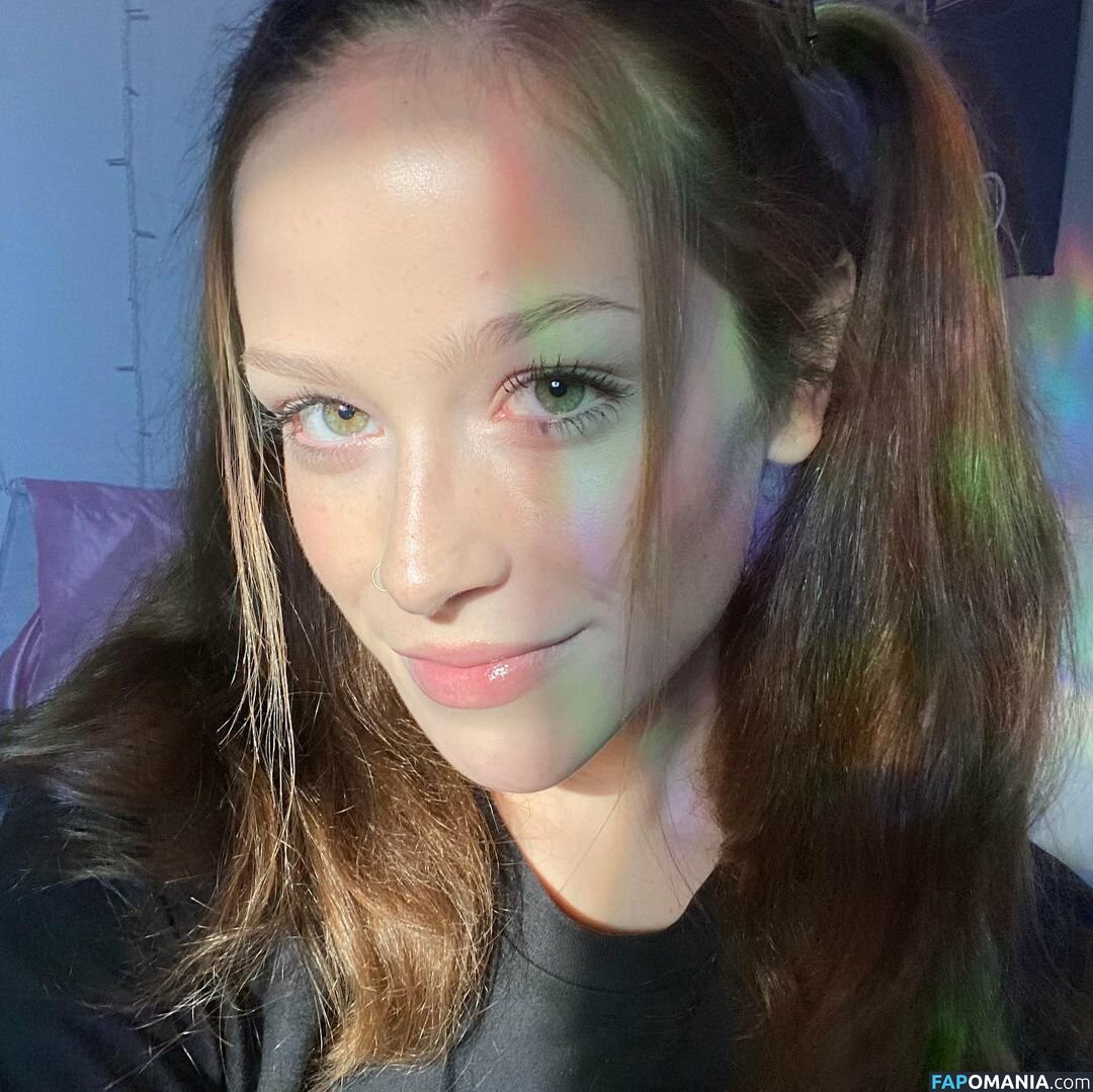 lilly_spunk / lillyspunk / outer.space.fairy Nackt OnlyFans  Geleaktes Foto #5