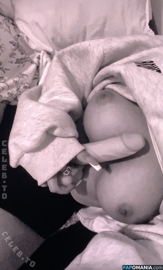 Lina.vey / Linav.ey Nackt OnlyFans  Geleaktes Foto #1