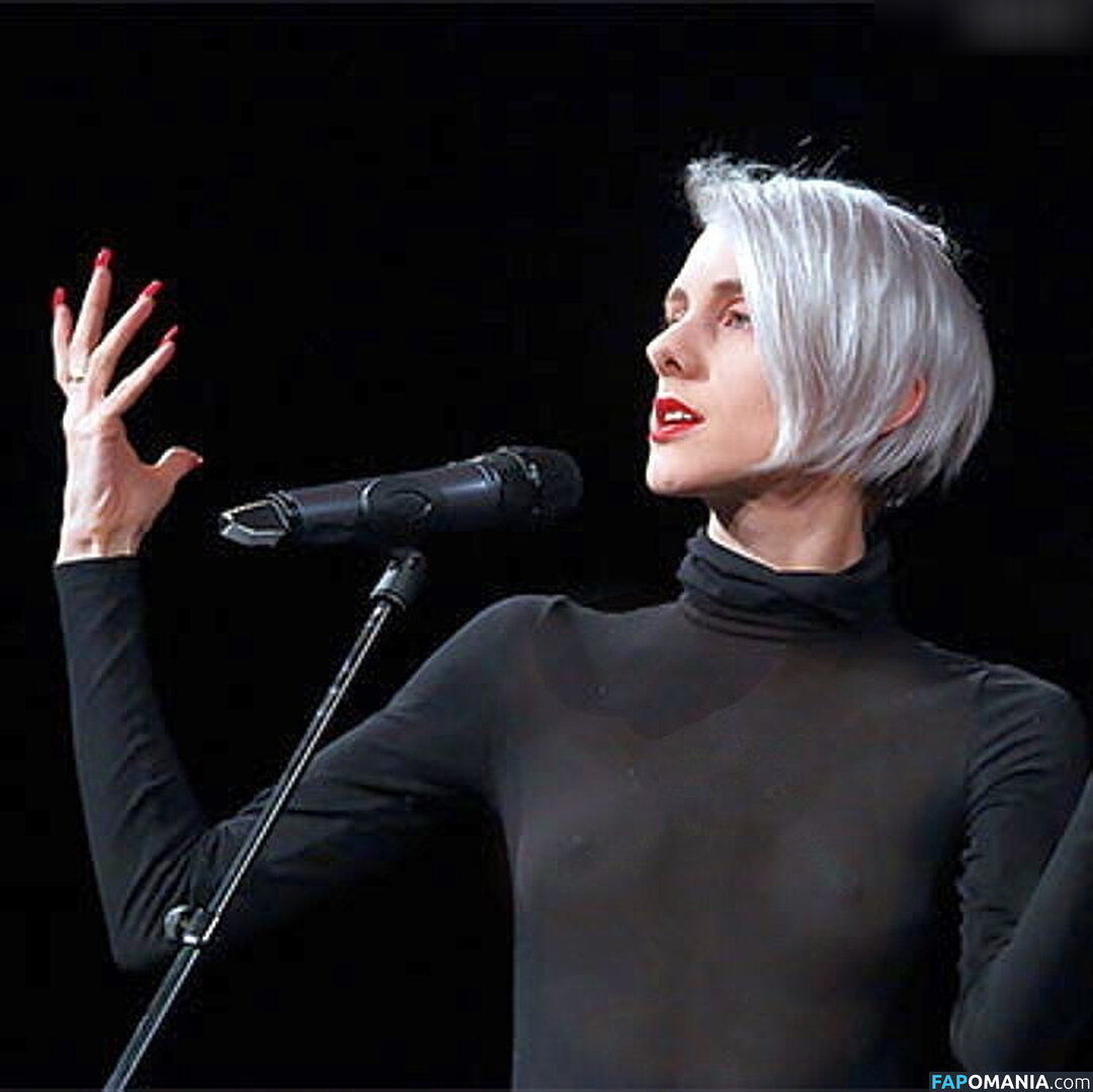 Lisa Eckhart / fraueckhart Nackt OnlyFans  Geleaktes Foto #23