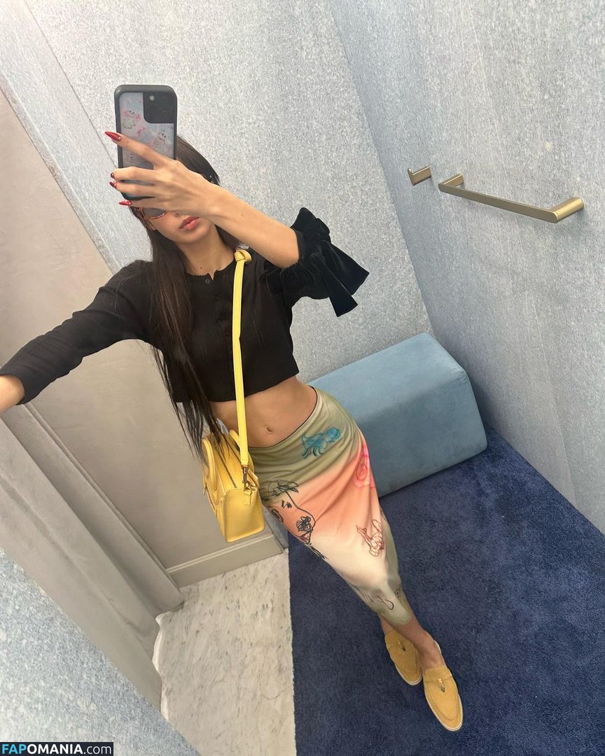 Blackpink / Lisa / lalalalisa_m / lisaamane Nackt OnlyFans  Geleaktes Foto #27