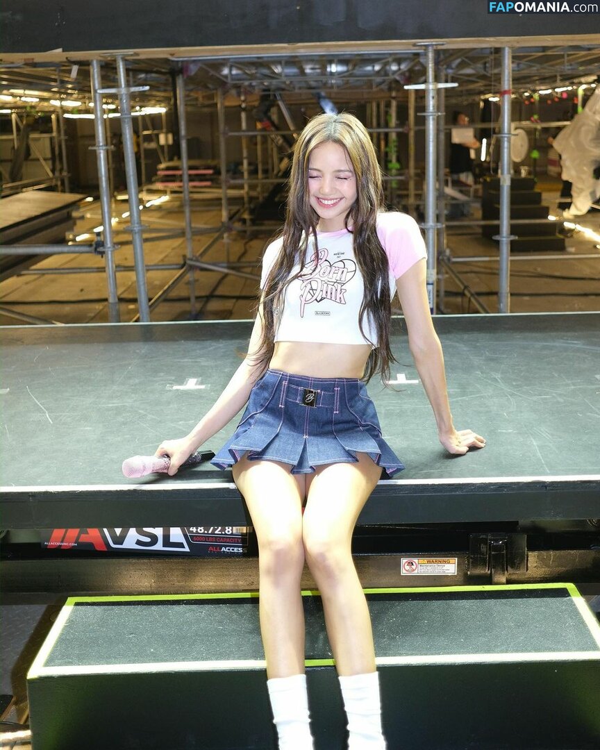 Blackpink / Lisa / lalalalisa_m / lisaamane Nackt OnlyFans  Geleaktes Foto #77