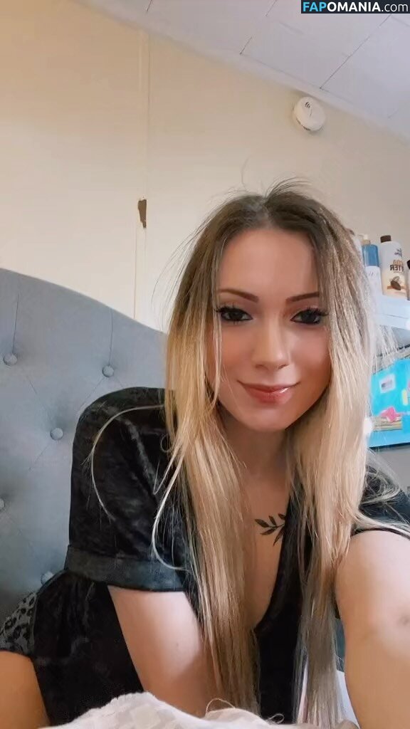 Little Momma / Littleemommaa21 / littlee.mommaa23 / littleemommaa23 Nackt OnlyFans  Geleaktes Foto #8
