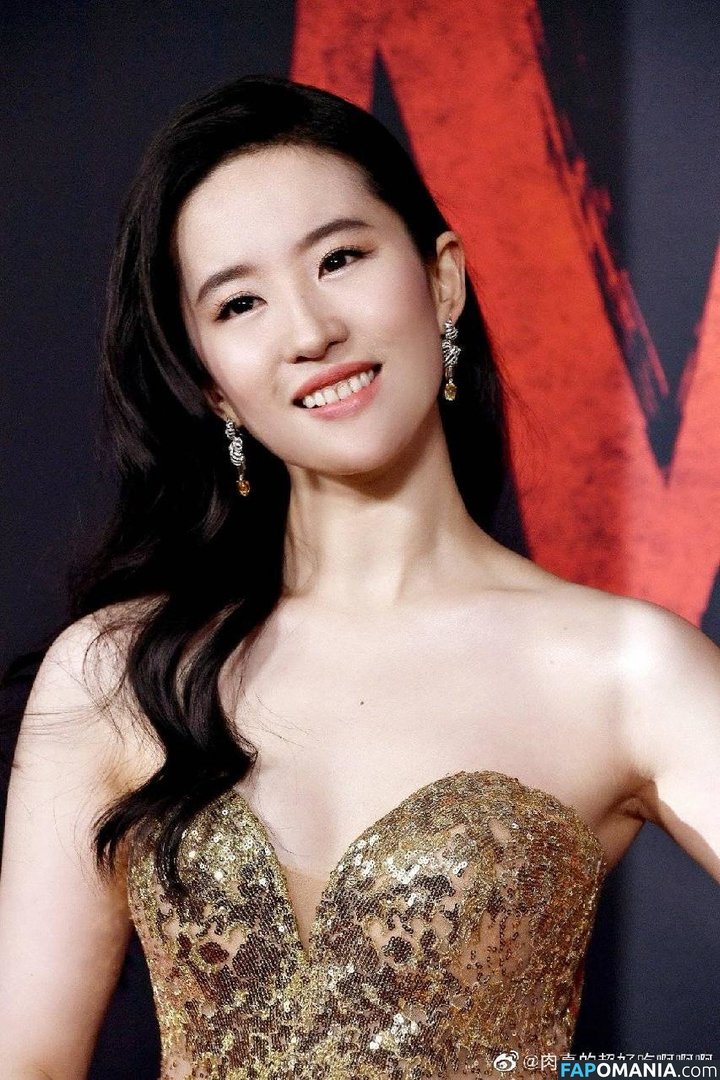 Liu Yifei / yifei_cc Nackt OnlyFans  Geleaktes Foto #9