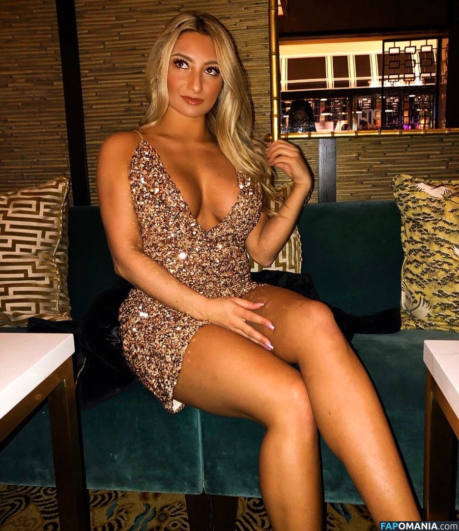 Lizzy Decologero Nackt OnlyFans  Geleaktes Foto #11