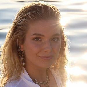 Lola Weippert