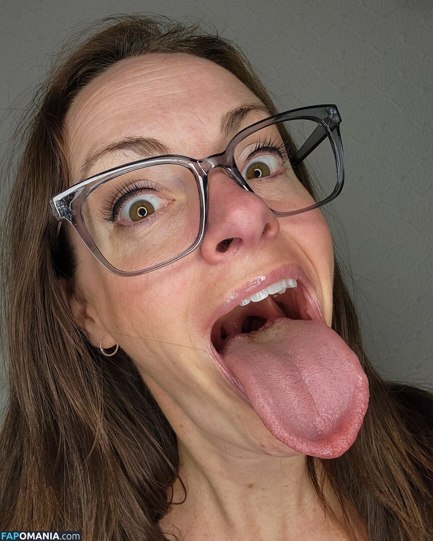 Long Tongue Fetish / _longtonguelewis / diqueentongue / longtonguelewis Nackt OnlyFans  Geleaktes Foto #312