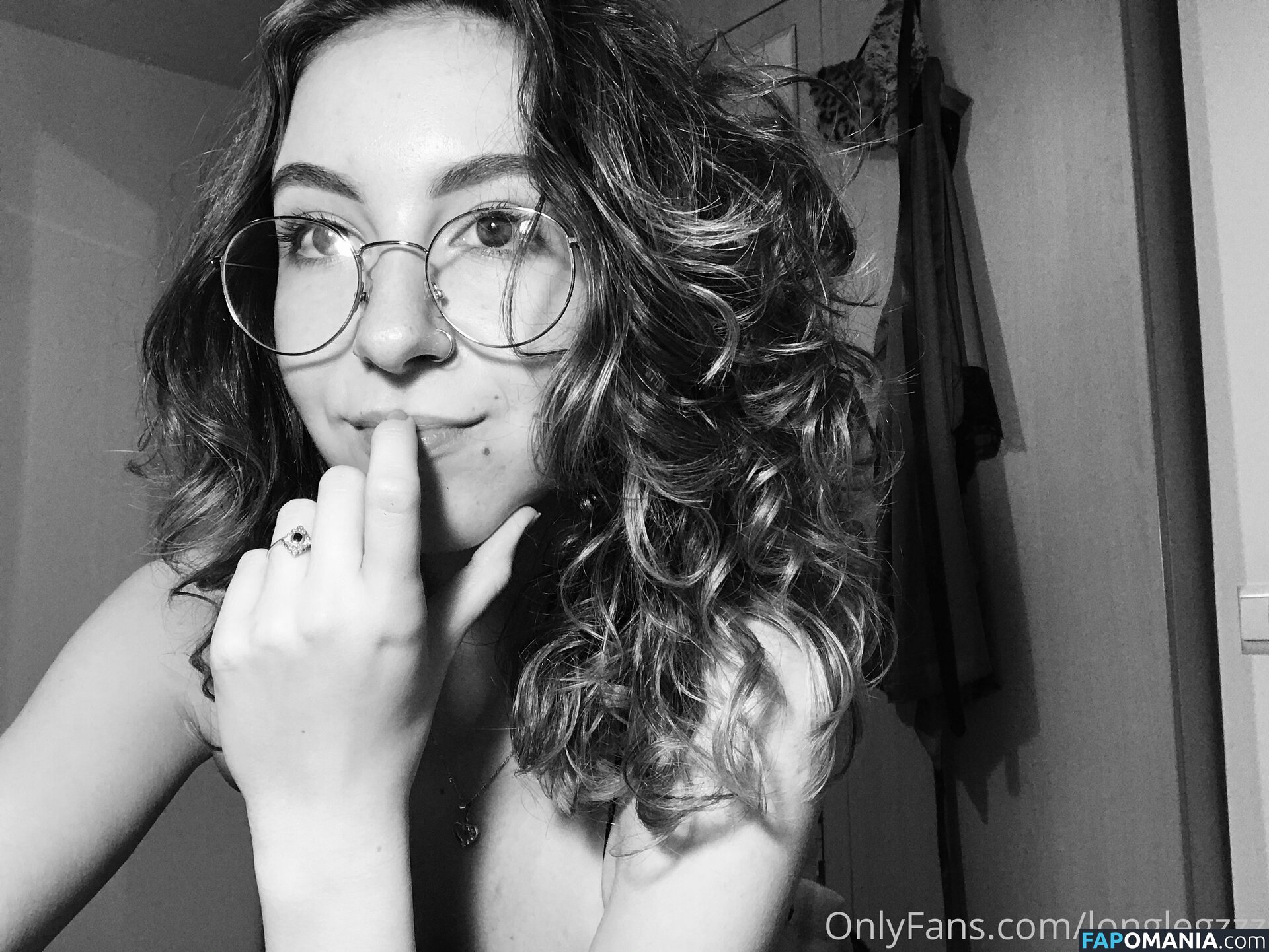 Longlegzzz / long-legzzz / nonkuh_mtshali Nackt OnlyFans  Geleaktes Foto #11