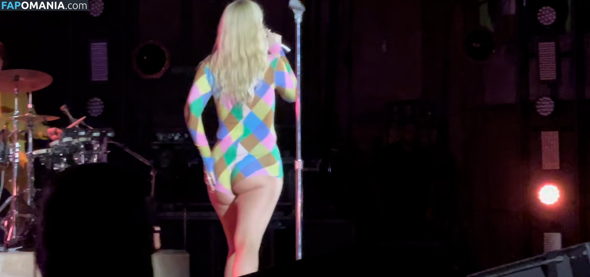 Lorde Nackt OnlyFans  Geleaktes Foto #8