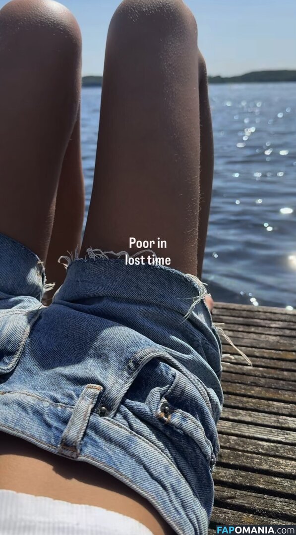 Lotta Emilie Stichler / lottastichler Nackt OnlyFans  Geleaktes Foto #14