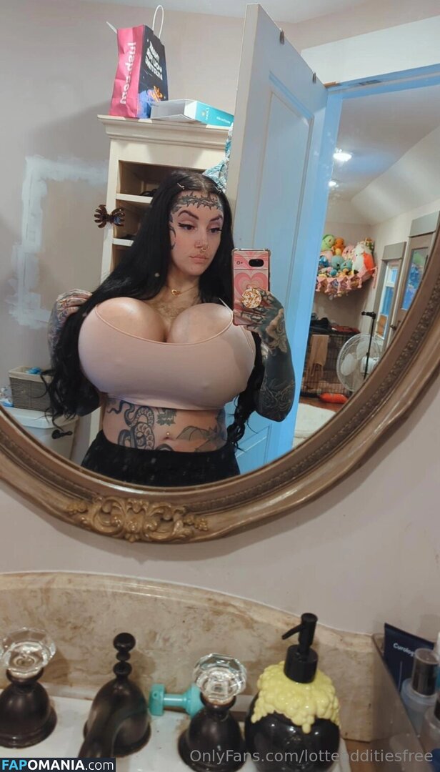 fb_0296 / lotteodditiesfree Nackt OnlyFans  Geleaktes Foto #20