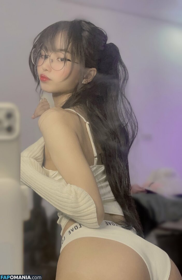 Lilith / Lou Aenlle / llthidk Nackt OnlyFans  Geleaktes Foto #15