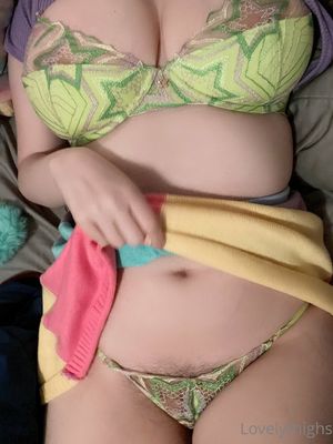 lovelythighs