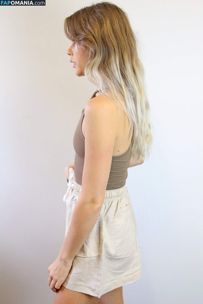 Lucy Sand Nackt OnlyFans  Geleaktes Foto #1