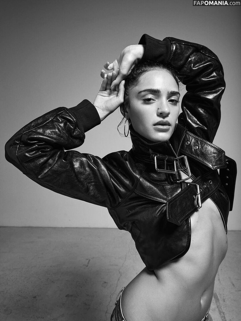 Luna Blaise / lunablaise Nackt OnlyFans  Geleaktes Foto #1