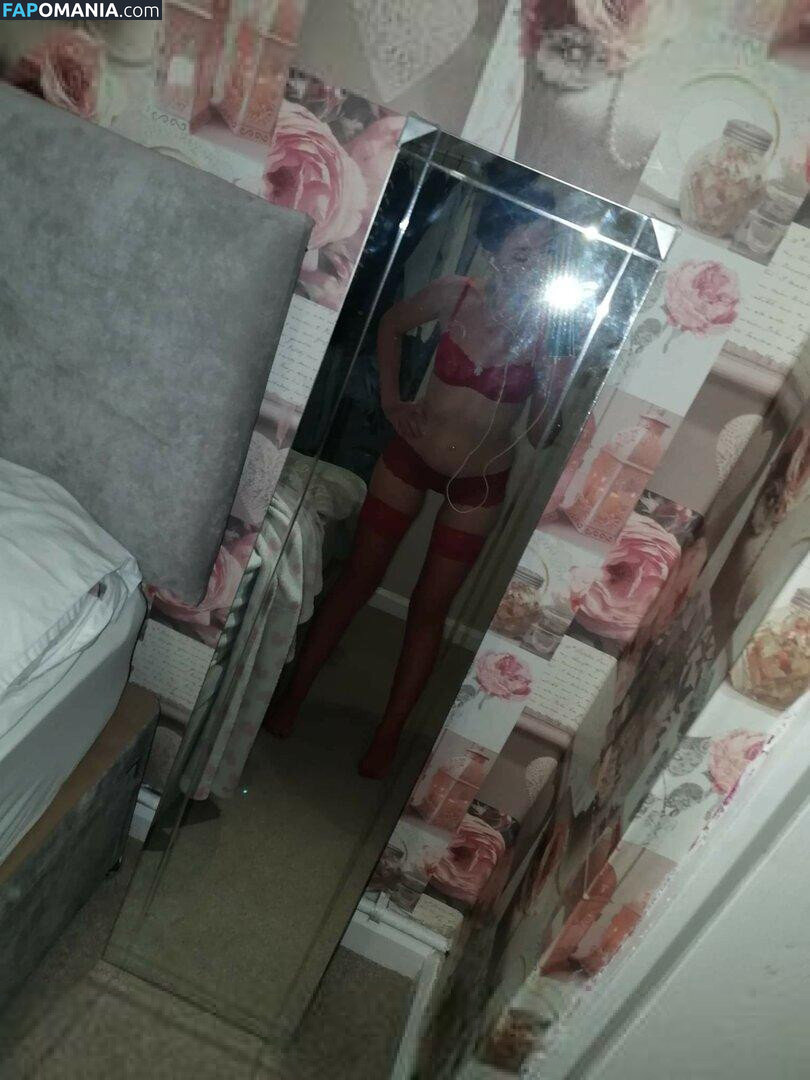Lyl_24 / layla_24 Nackt OnlyFans  Geleaktes Foto #2