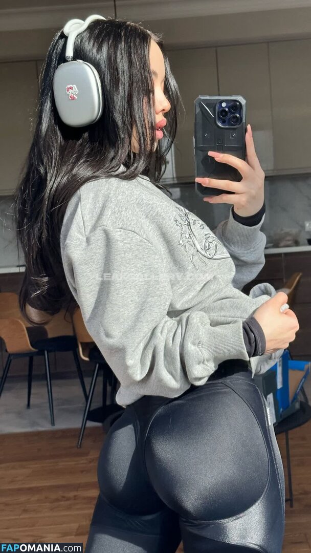 lyna_com2000 Nackt OnlyFans  Geleaktes Foto #3