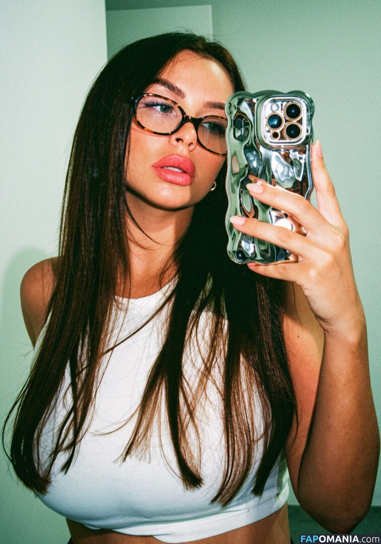 Madison Mclachlan Nackt OnlyFans  Geleaktes Foto #1