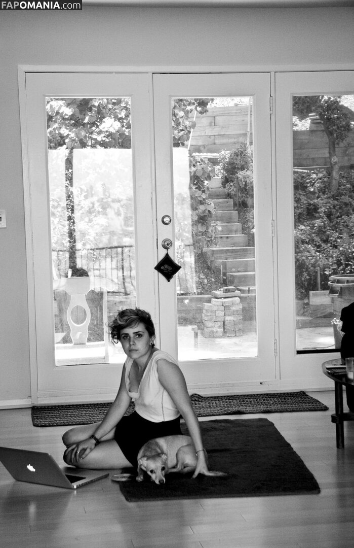 Mae Whitman / mistergarf Nackt OnlyFans  Geleaktes Foto #1