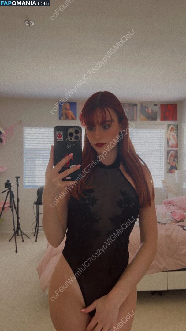 Magazine.rooster / Maggie Roscher Nackt OnlyFans  Geleaktes Foto #16