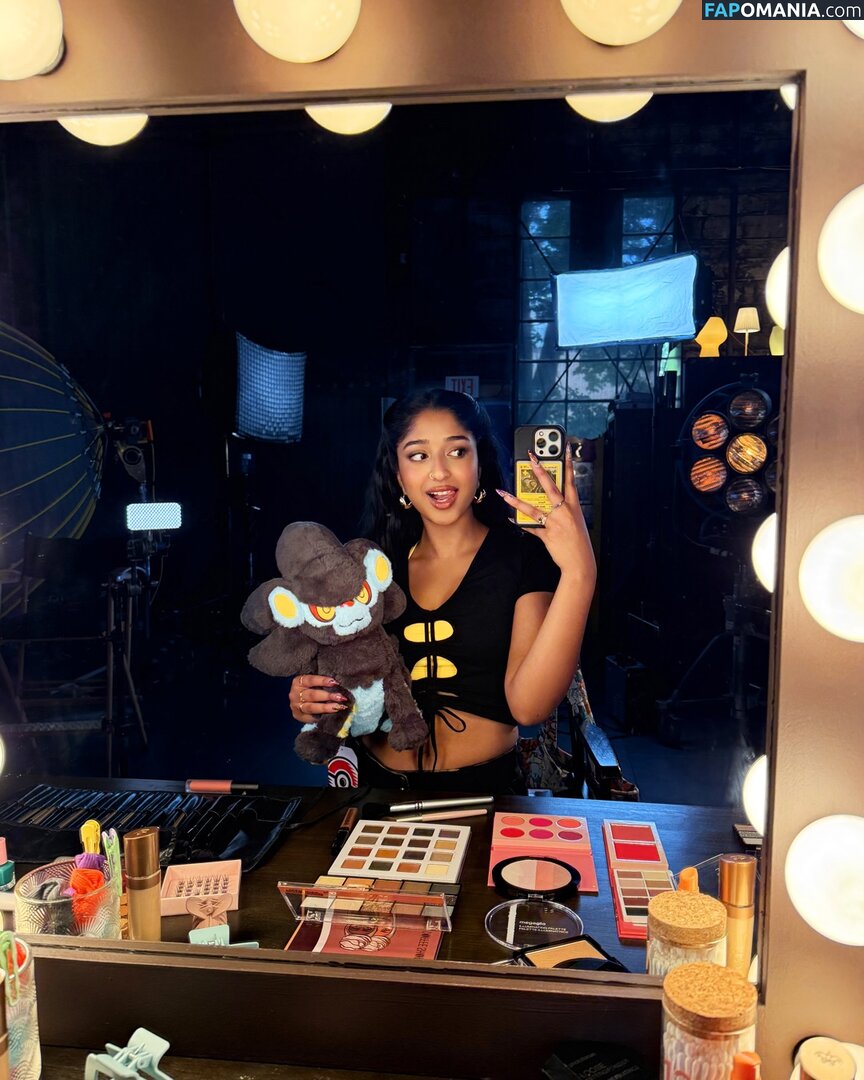 Maitreyi Ramakrishnan / maitreyiramakrishnan / ramakrishnannn Nackt OnlyFans  Geleaktes Foto #2