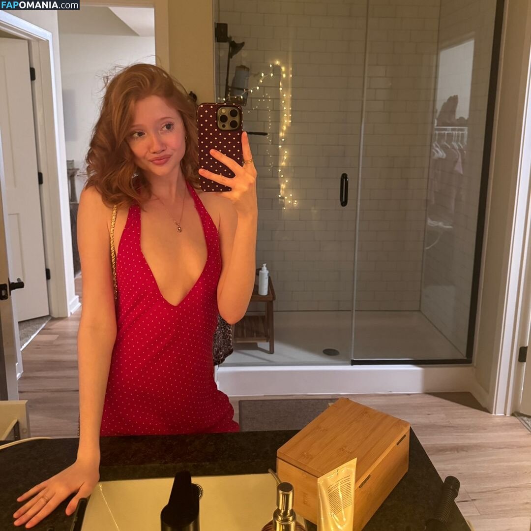 Makenna Kelly  / Makenna Kelly / Lifewithmak / lifewithmak2005 Nackt OnlyFans  Geleaktes Foto #1