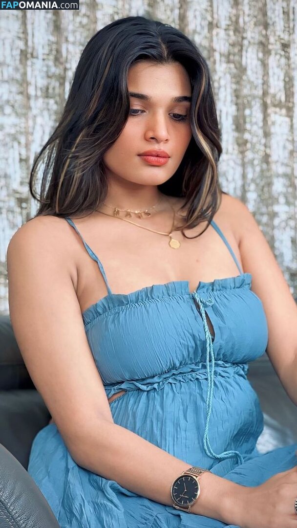 Mansi Suravase Nackt OnlyFans  Geleaktes Foto #3