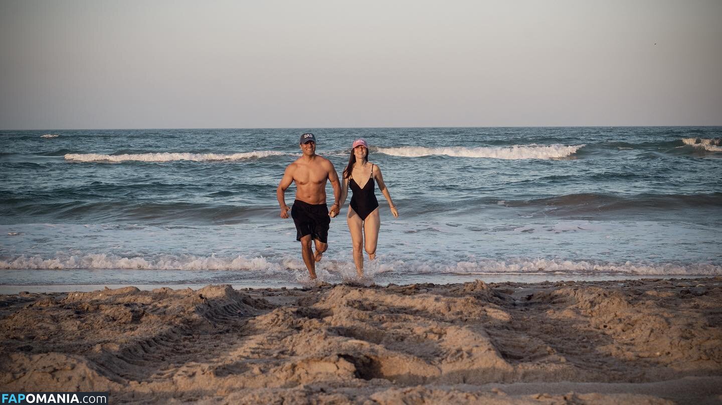 Maria Andrea / andreamezac / https: Nackt OnlyFans  Geleaktes Foto #11