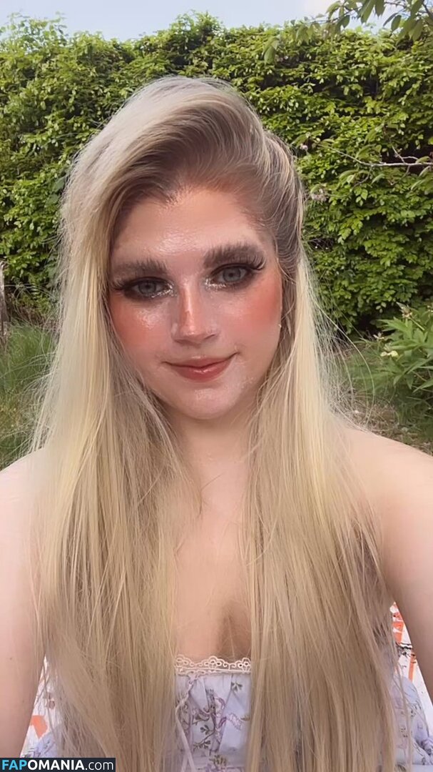 Marina Joyce / marinamewmeow Nackt OnlyFans  Geleaktes Foto #5