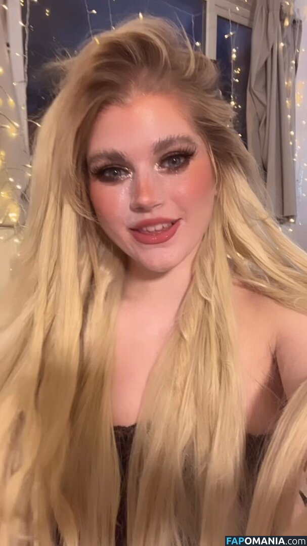 Marina Joyce / marinamewmeow Nackt OnlyFans  Geleaktes Foto #7