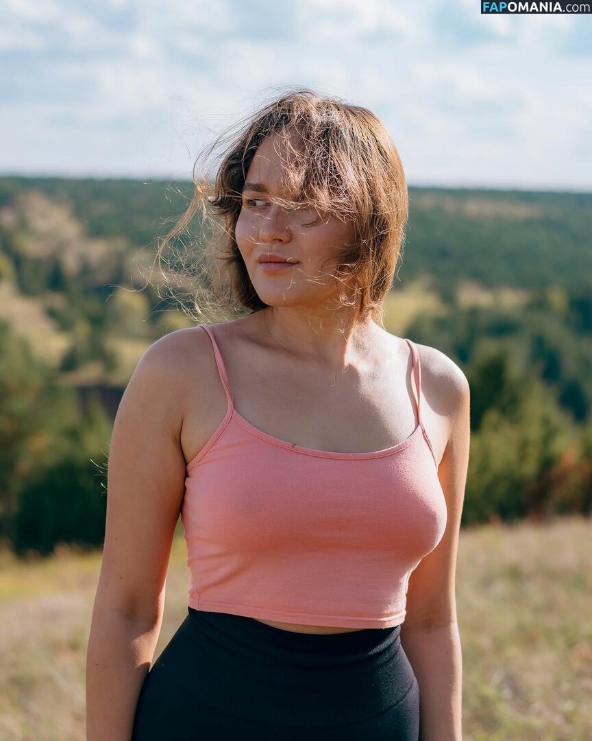 Marusya Shiklina / Marusya outdoors / marusya / marusya.shiklina Nackt OnlyFans  Geleaktes Foto #35