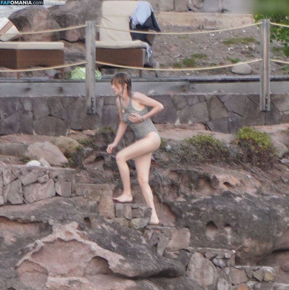 Maya Hawke / maya_hawke / neohawk2 Nackt OnlyFans  Geleaktes Foto #455