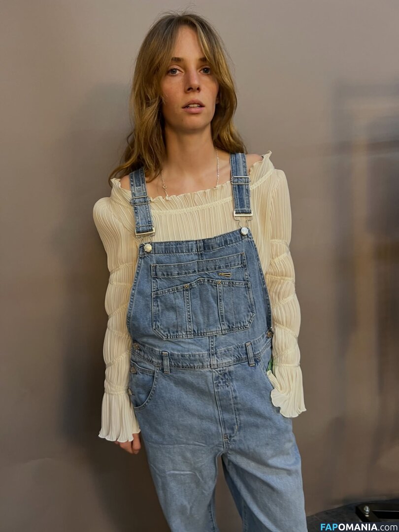 Maya Hawke / maya_hawke / neohawk2 Nackt OnlyFans  Geleaktes Foto #479