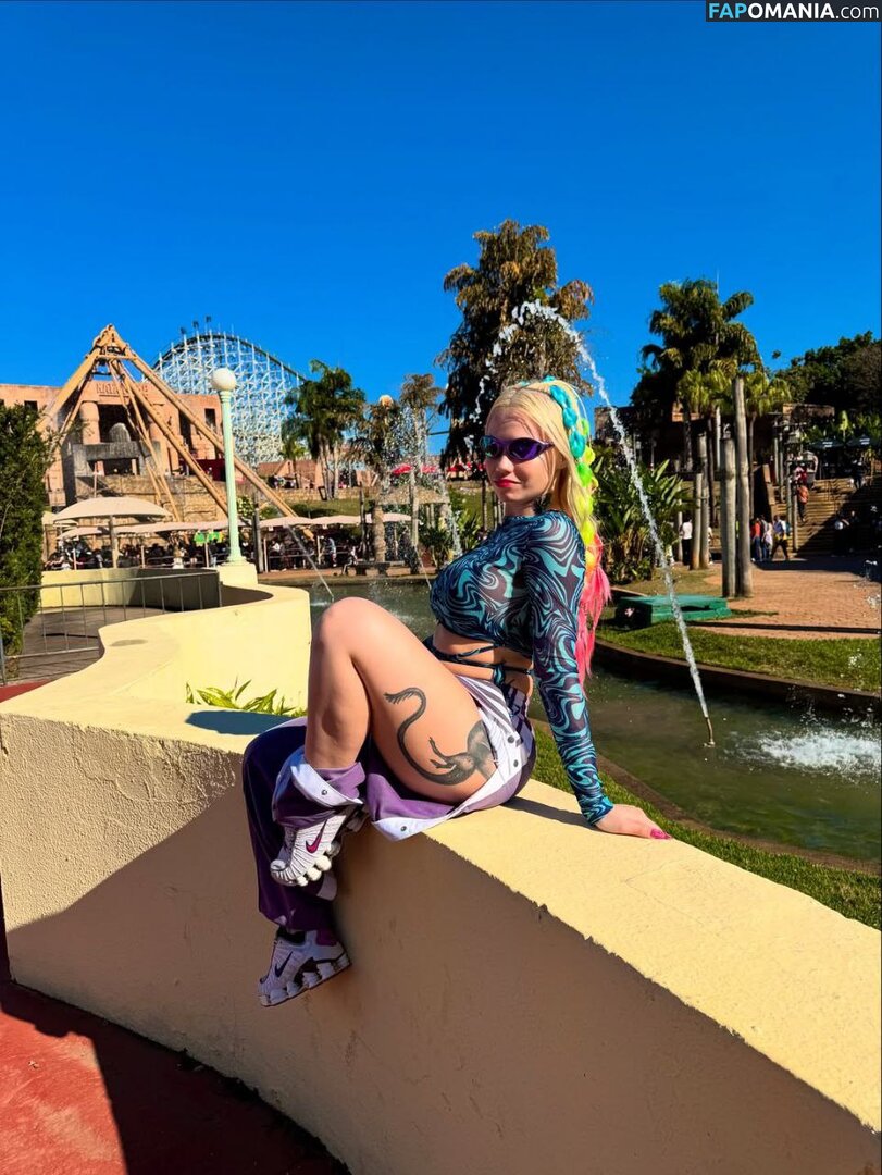 MC Erikah / mcerikah / mcerikahofc Nackt OnlyFans  Geleaktes Foto #3