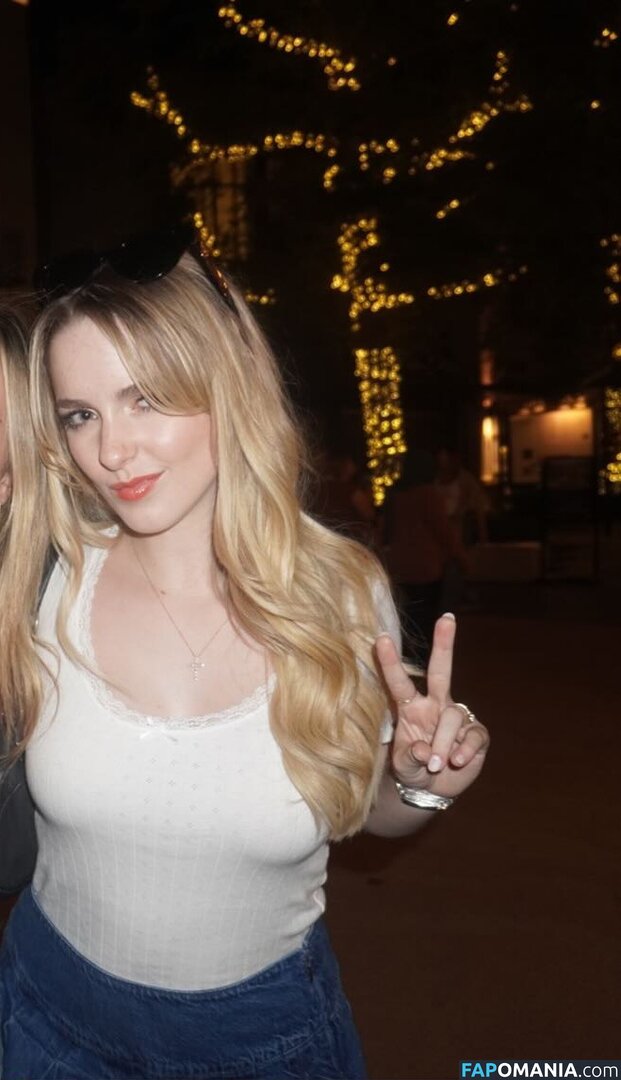 Mckenna Grace / mckennagrace / mckennagraceful Nackt OnlyFans  Geleaktes Foto #78