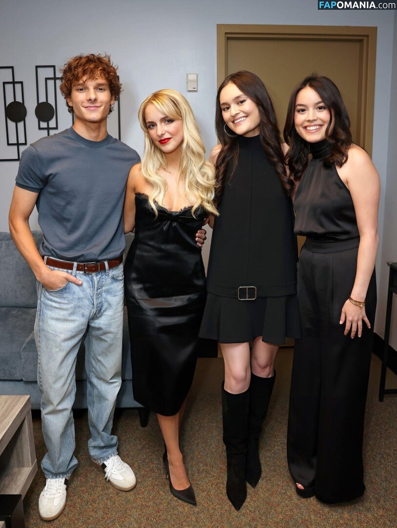 Mckenna Grace / mckennagrace / mckennagraceful Nackt OnlyFans  Geleaktes Foto #154