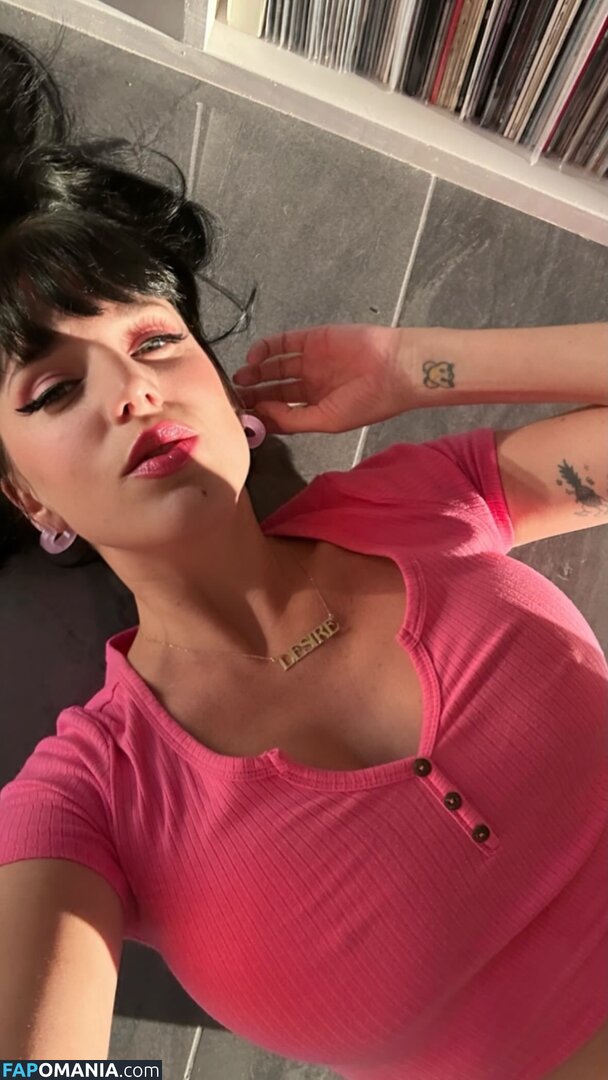 Desire (desire_musicofficial / Megan Louise / desire_musicofficial Nackt OnlyFans  Geleaktes Foto #3