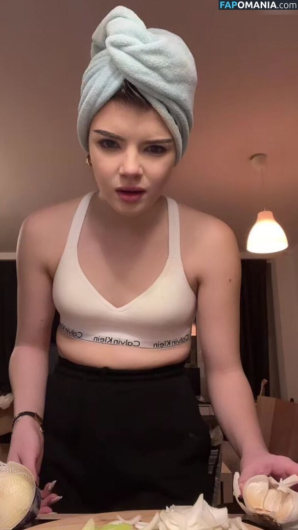 German influencer / Melina Celine / celinemelina / melinaceline Nackt OnlyFans  Geleaktes Foto #179