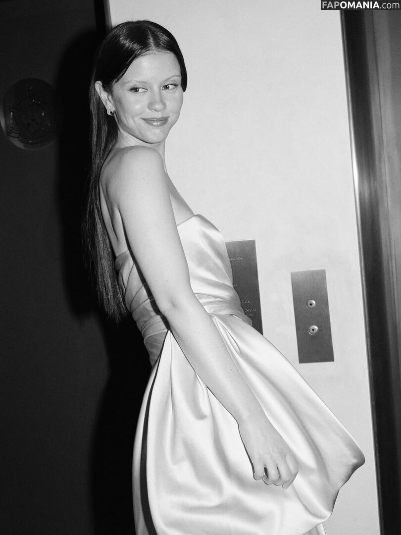 Mia Goth / goth.mia / officalmiagoth Nackt OnlyFans  Geleaktes Foto #125