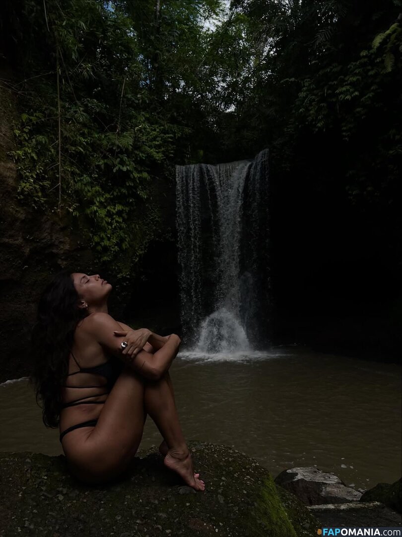 Michelle Andrade / https: / mish_andrade / mishvirmish Nackt OnlyFans  Geleaktes Foto #7