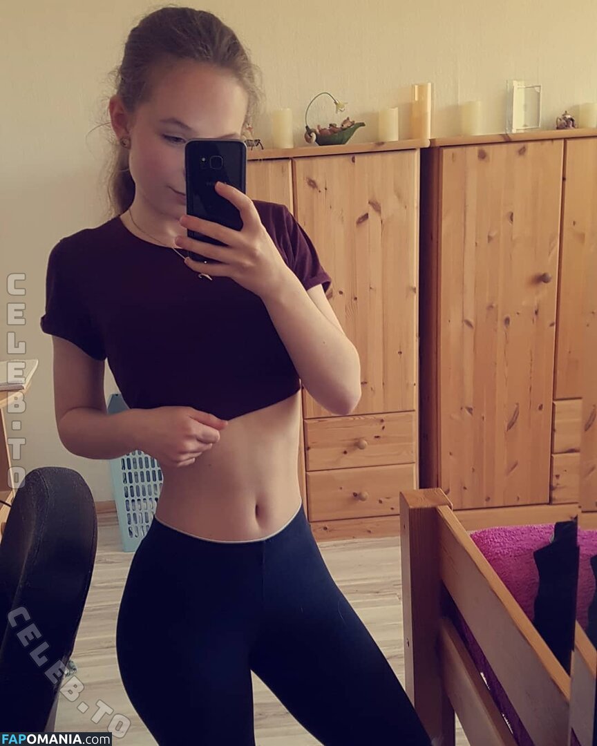 Michelle Hansen / u218470855 Nackt OnlyFans  Geleaktes Foto #8