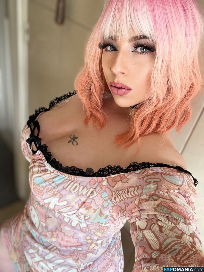 midgetwithtits Nackt OnlyFans  Geleaktes Foto #2