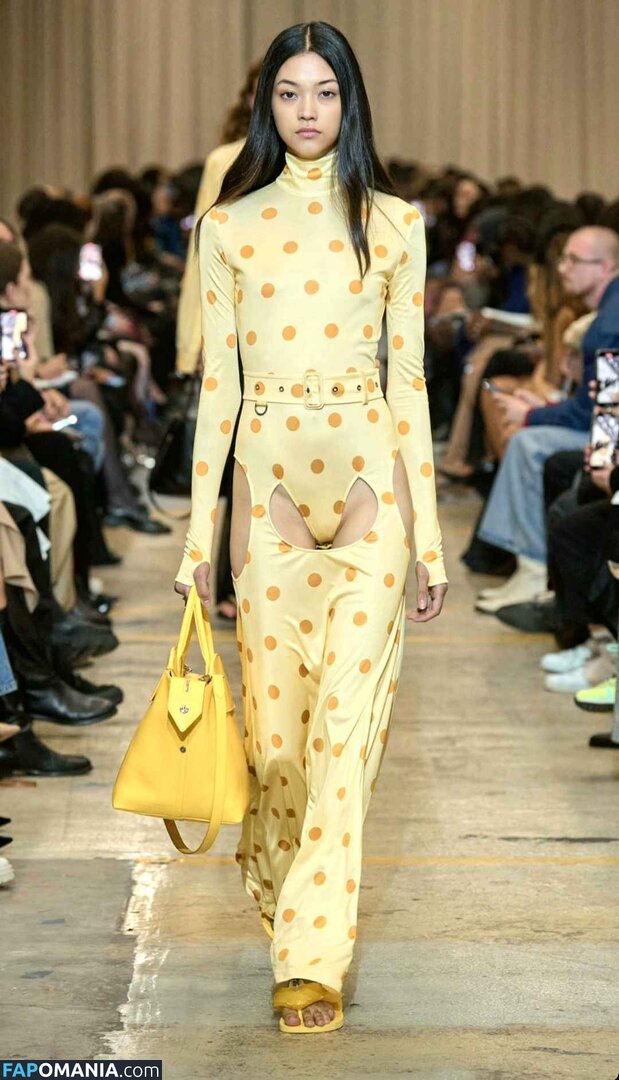 Mika Schneider / mikaschndr Nackt OnlyFans  Geleaktes Foto #6