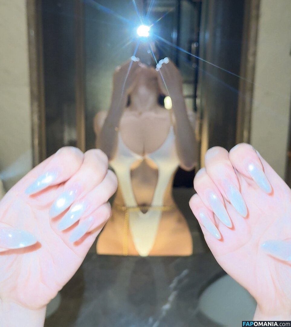 Mimi_1.1 Mimi_1.2 / mimi__1.1 / mimidan Nackt OnlyFans  Geleaktes Foto #1