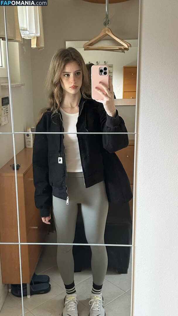 Mira.004 / model_mira Nackt OnlyFans  Geleaktes Foto #1501